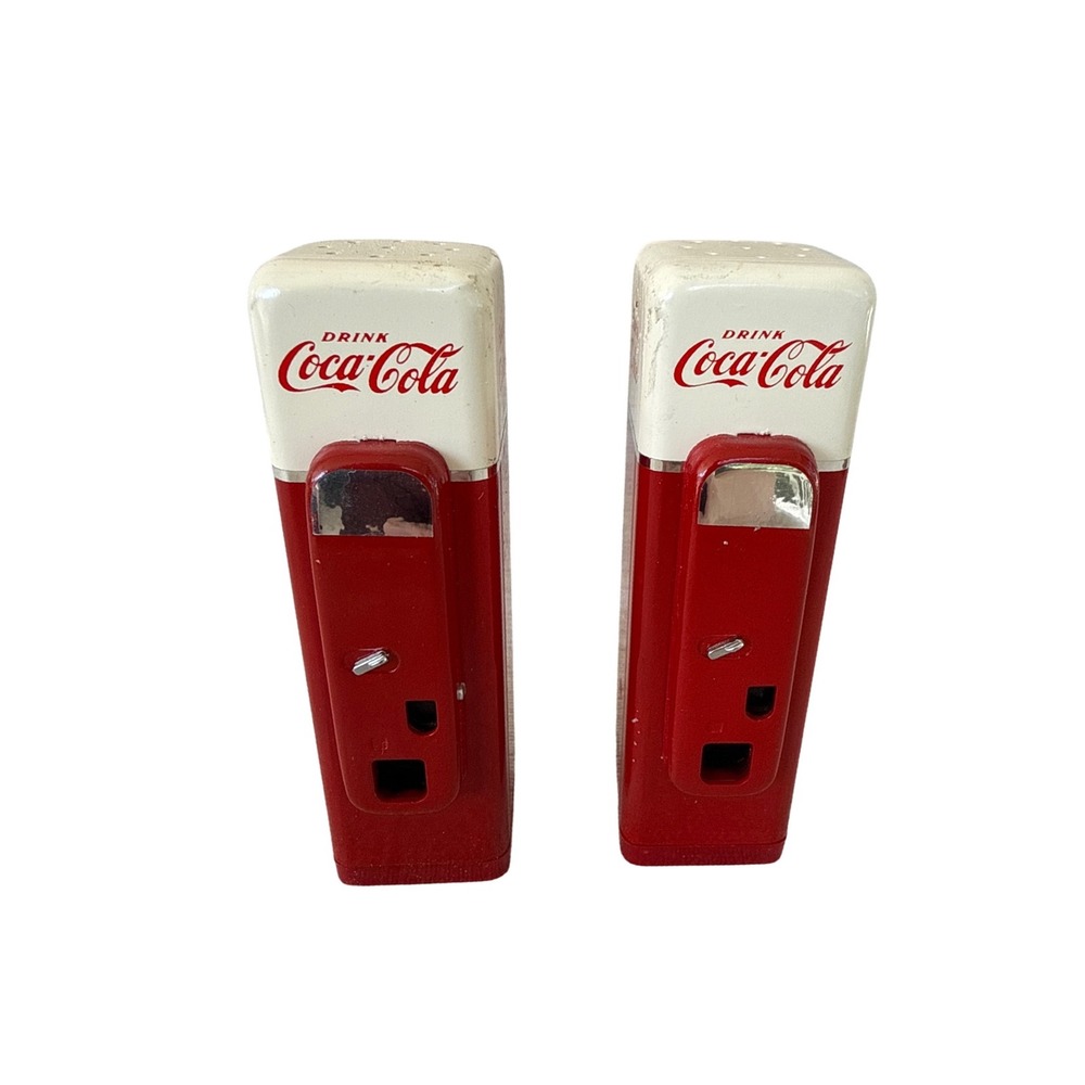 Coca Cola Vending Machine Salt Pepper Shakers Metal Red White Retro Set of 2